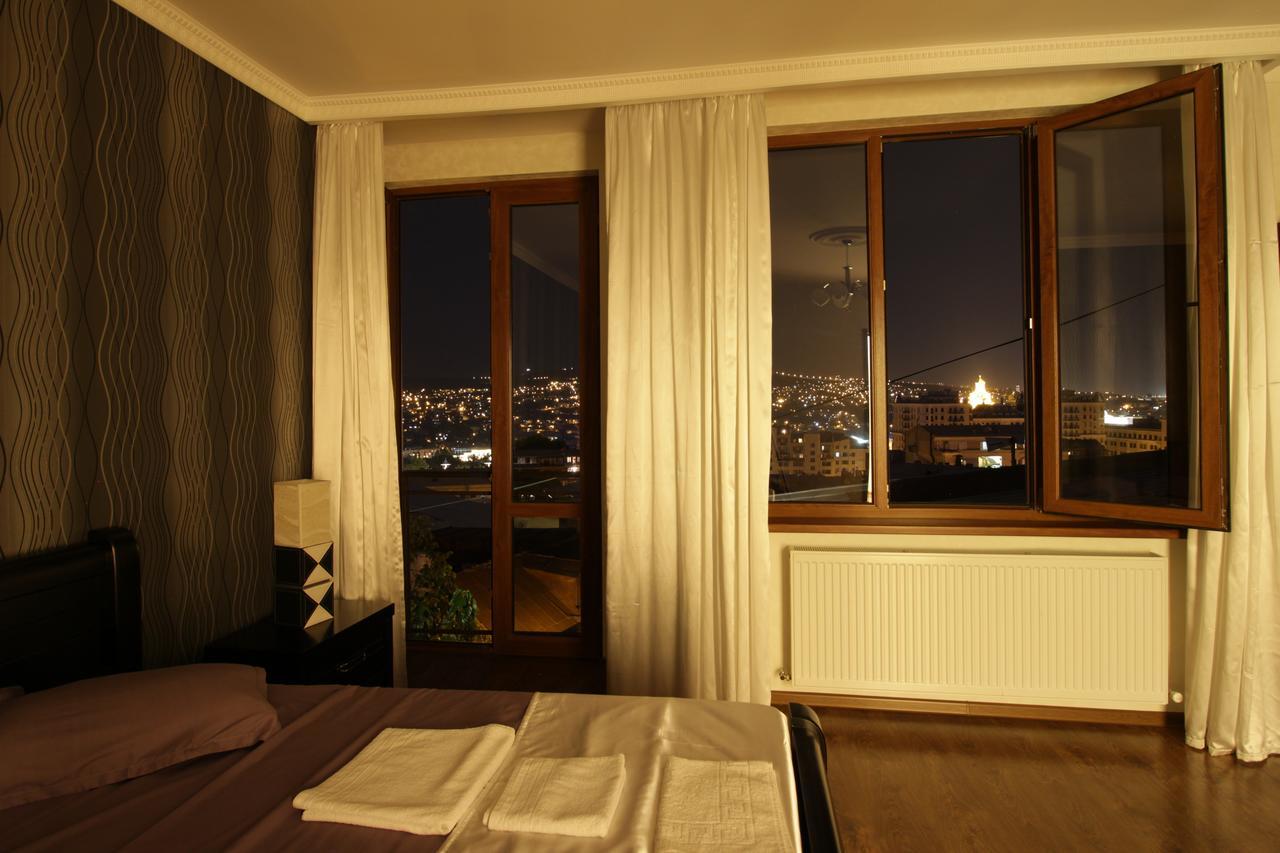 Family Hotel Parajanov Tbilisi Exteriör bild